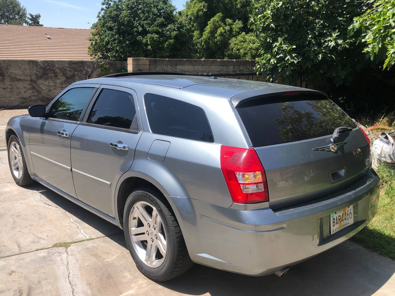Illustration for article titled At $4,800, Could This Rebuilt-Titled 2007 Dodge Magnum 5.7 Salvage a Win?